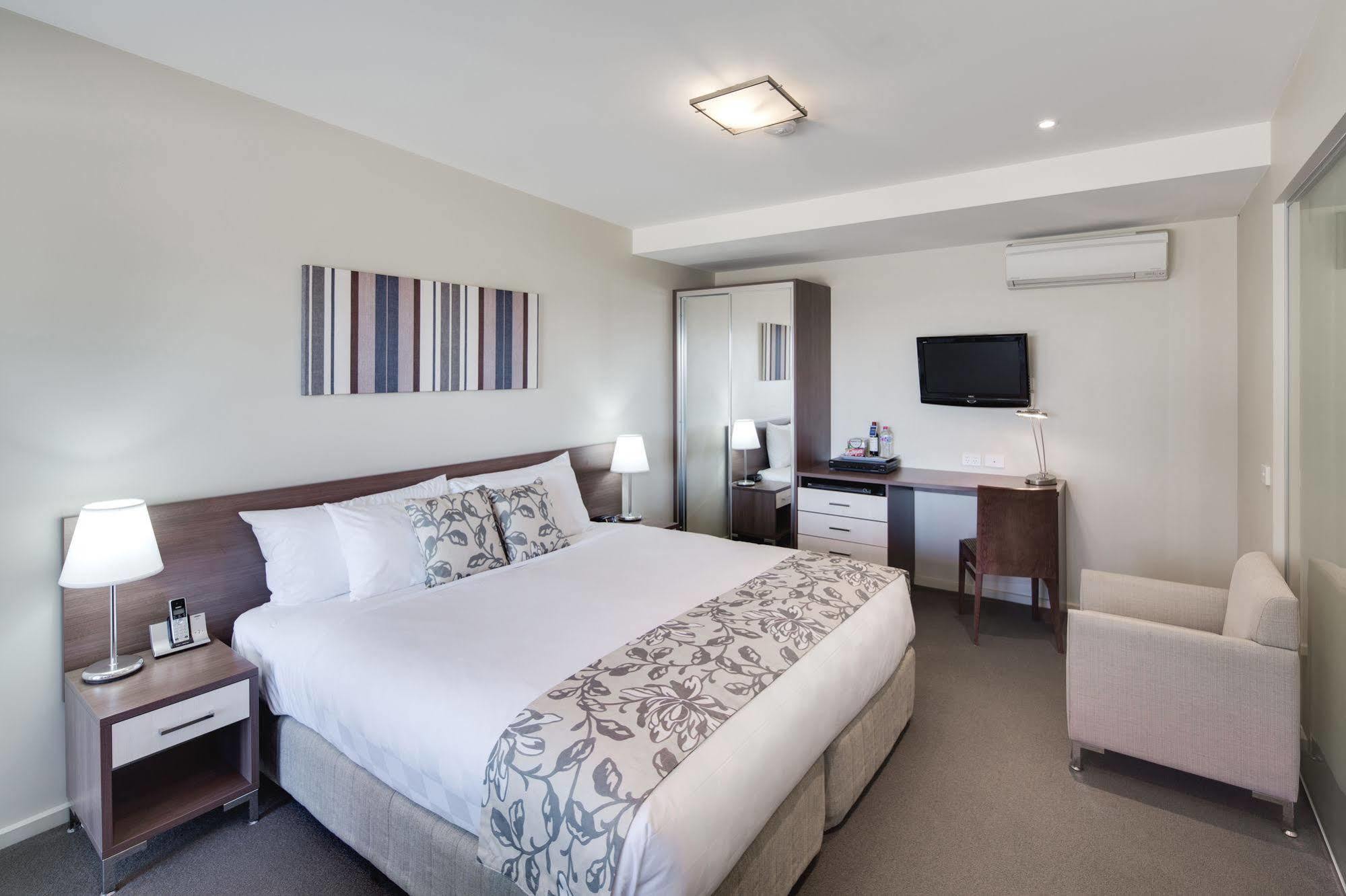 Drouin Motel Екстериор снимка